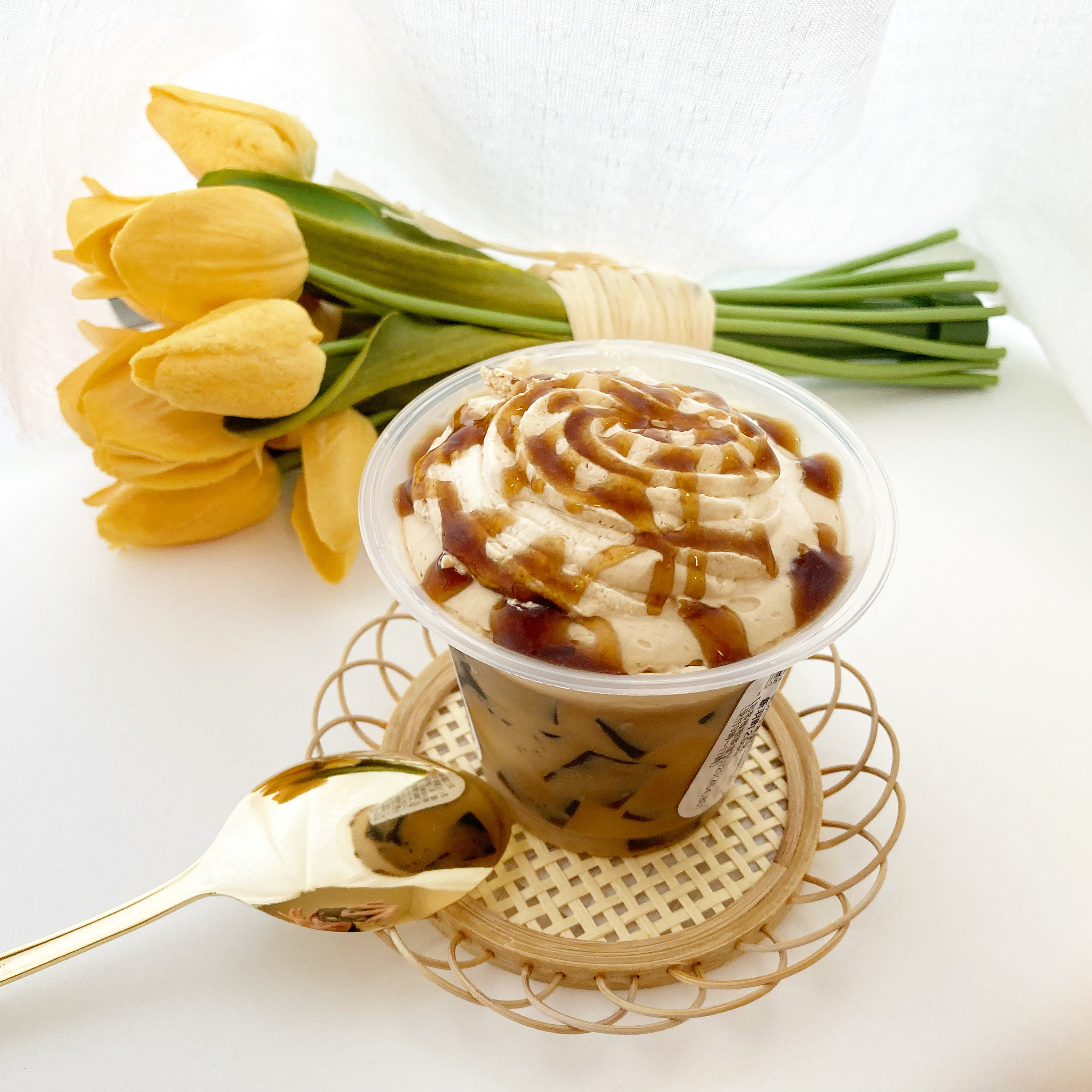 FamilyMart（ファミリーマート）の大人スイーツ「クリームたっぷりコーヒーゼリー」