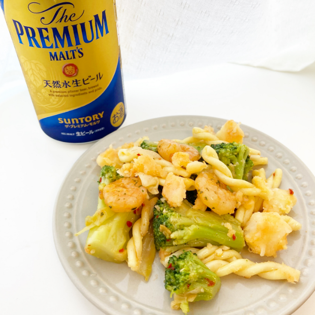 FamilyMart（ファミリーマート）のやみつきおつまみ「海老とブロッコリーのガーリックオイル」