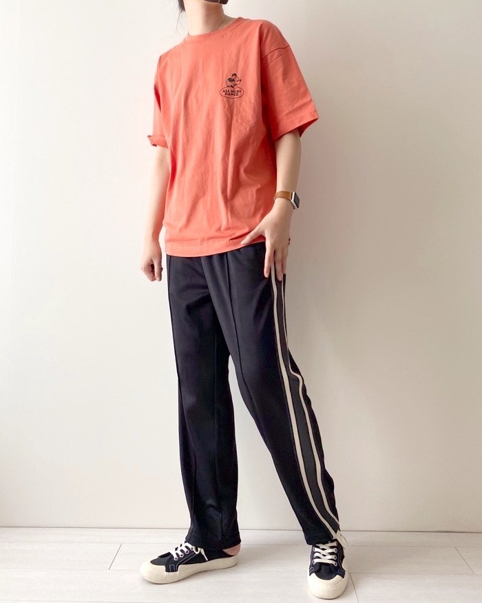 UNIQLO（ユニクロ）のおすすめアイテム「ディズニー グッド バイブス UT グラフィックTシャツ」