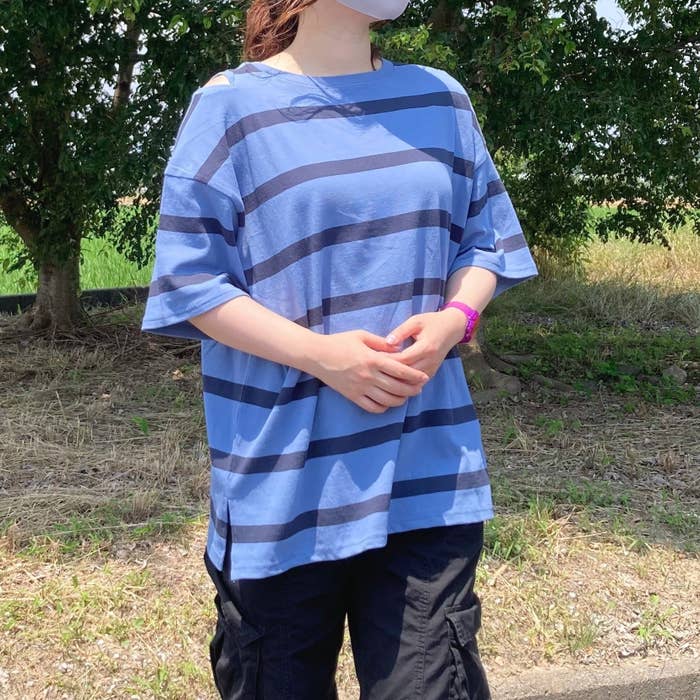 niko and…(ニコアンド)のオススメのトップス「ショルダースリットボーダー半袖プルオーバー」