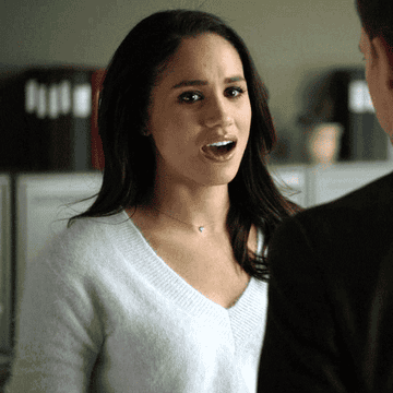 Meghan Markle in &quot;Suits&quot; scoffing and walking away