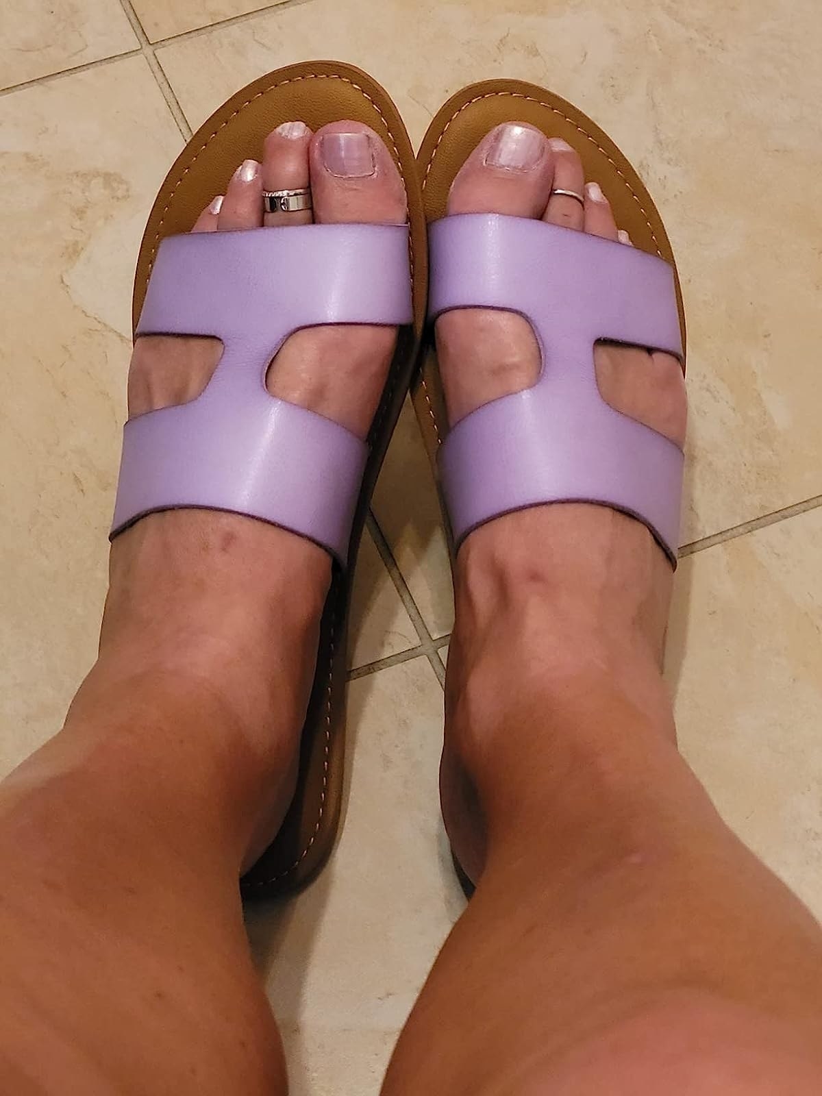 Buzzfeed 2025 amazon sandals