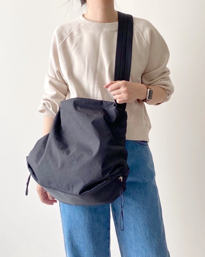 GLOBAL WORK（グローバルワーク）のおすすめのバッグ「撥水軽量変形ショルダー」