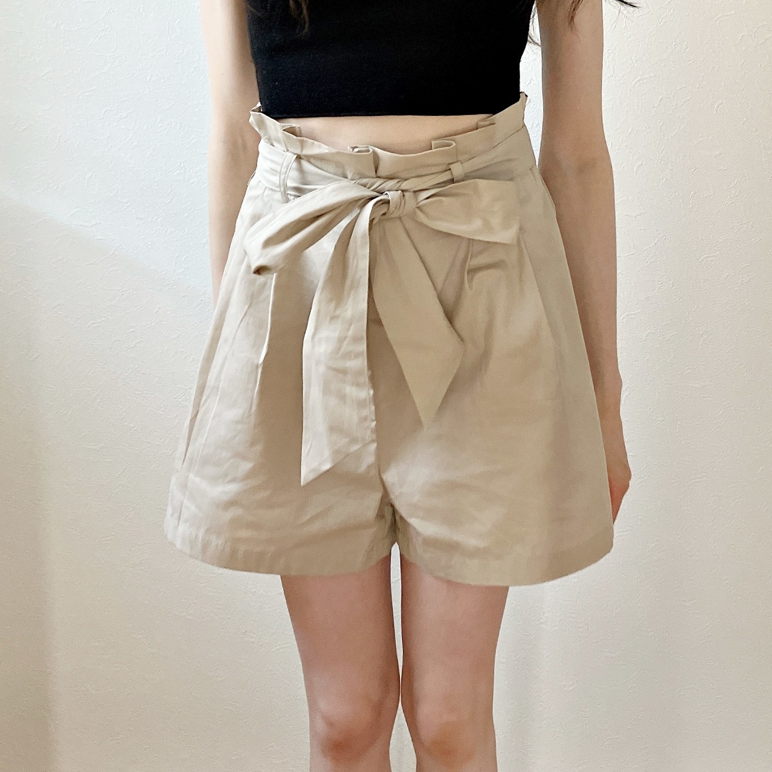 ZARA（ザラ）のおすすめボトムス「ペーパーバッグポプリン バミューダパンツ」