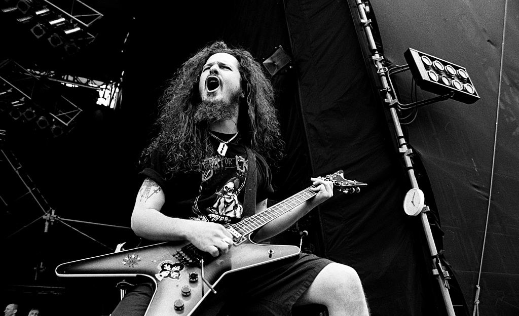 Dimeback Darrell onstage