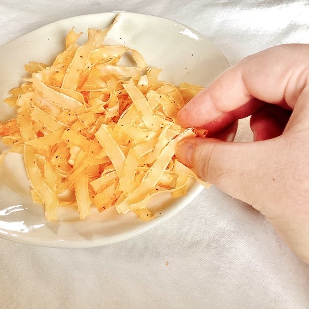 KALDI(カルディ)のオススメのチーズ「ふわっふわ削りチーズ ピッツァ味」