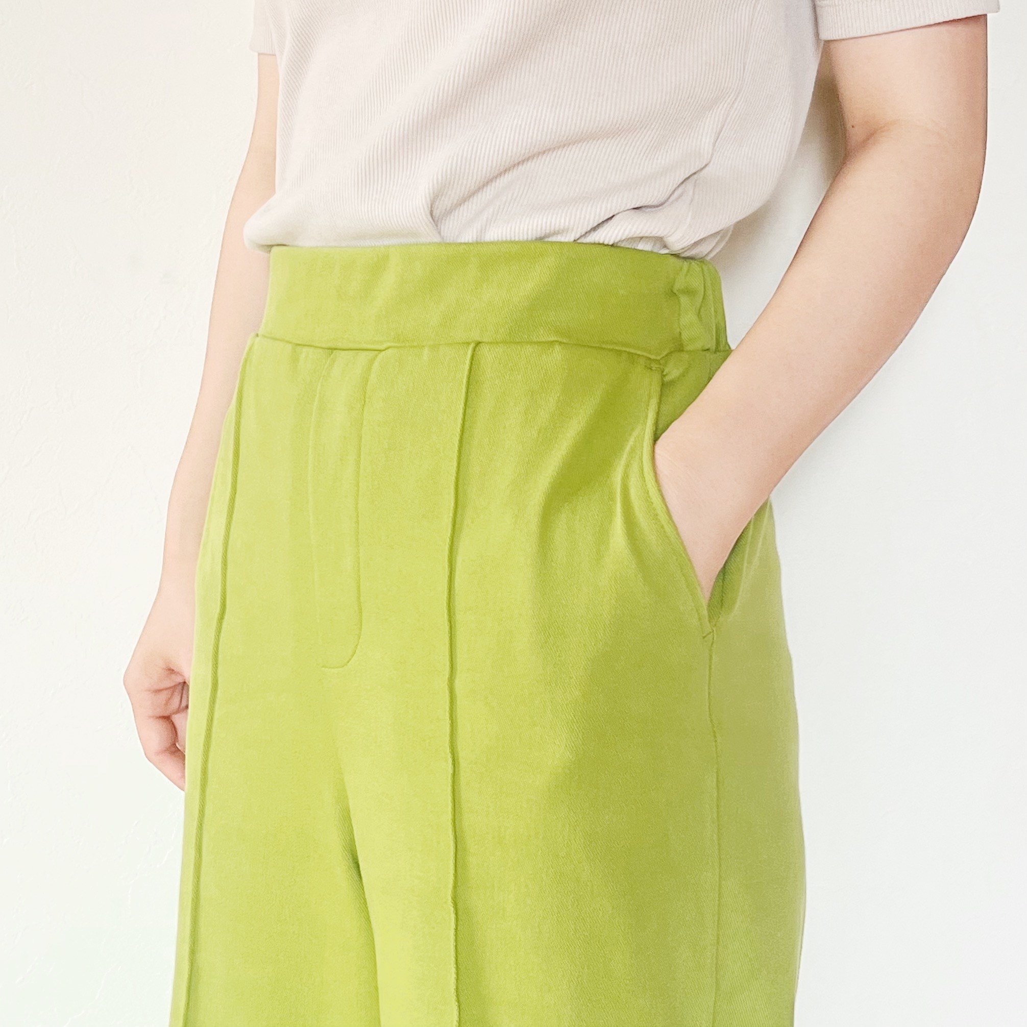 niko and…（ニコアンド）のおすすめのパンツ「マルチストレッチセルフカットパンツ」