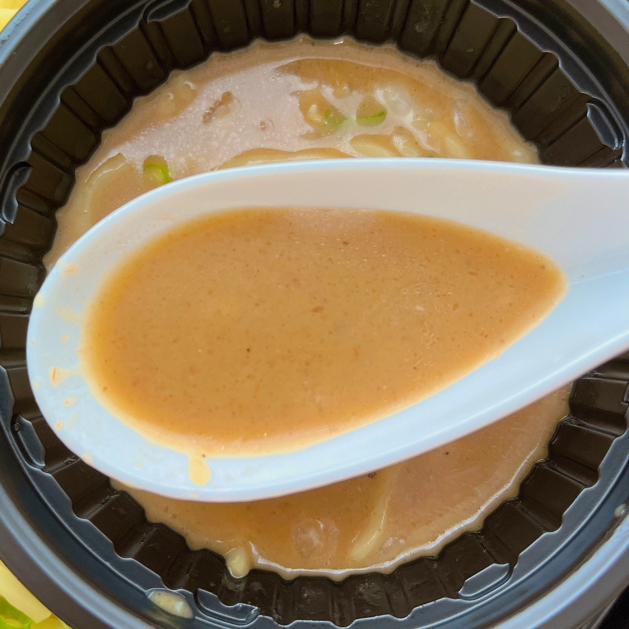 LAWSONのおすすめのお弁当「らあめん花月嵐監修 冷し豚そばつけ麺」