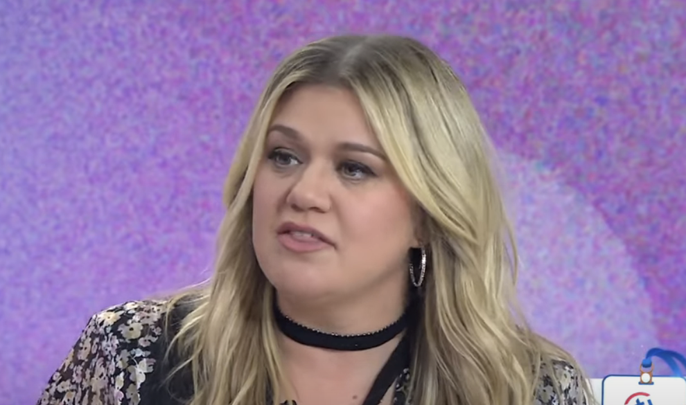 Kelly Clarkson Texted Ex Husband Brandon Blackstock 4177