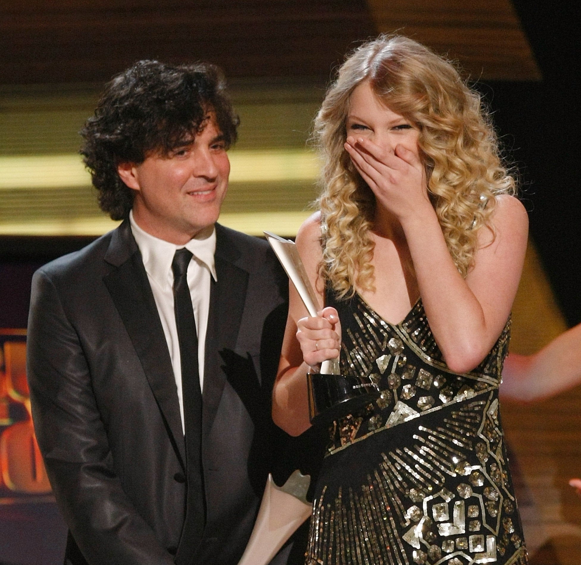 Close-up of Taylor and Scott onstage