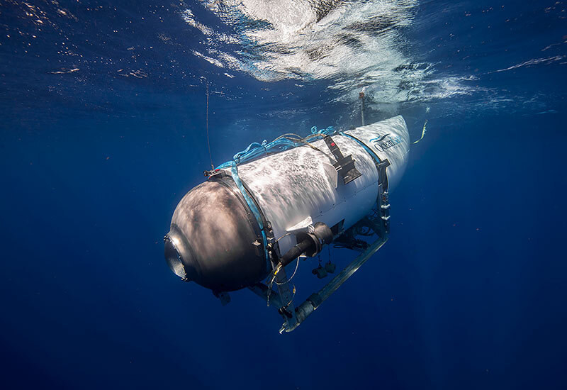 The submersible underwater
