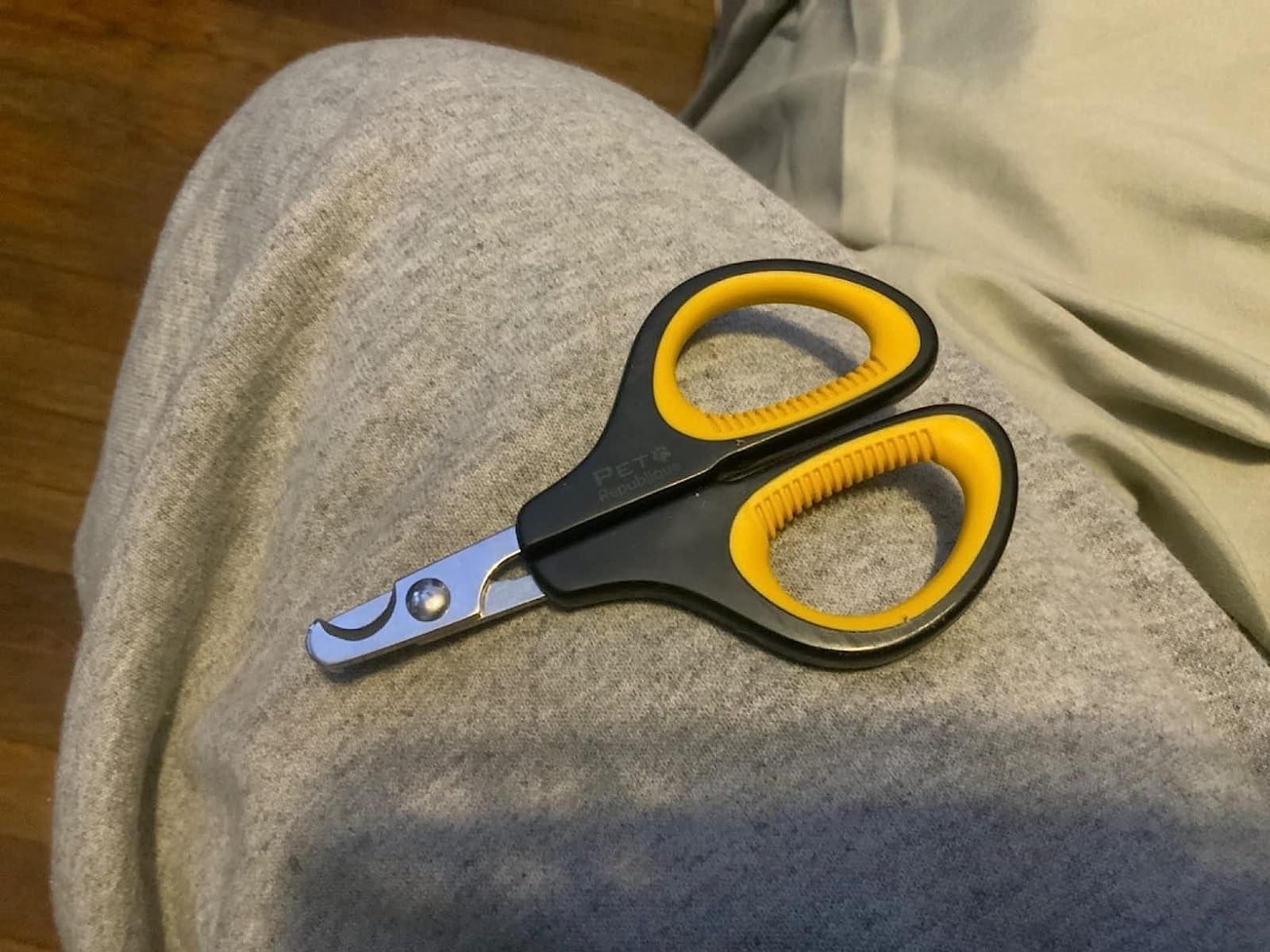 Reviewer&#x27;s photo of cat nail clippers.