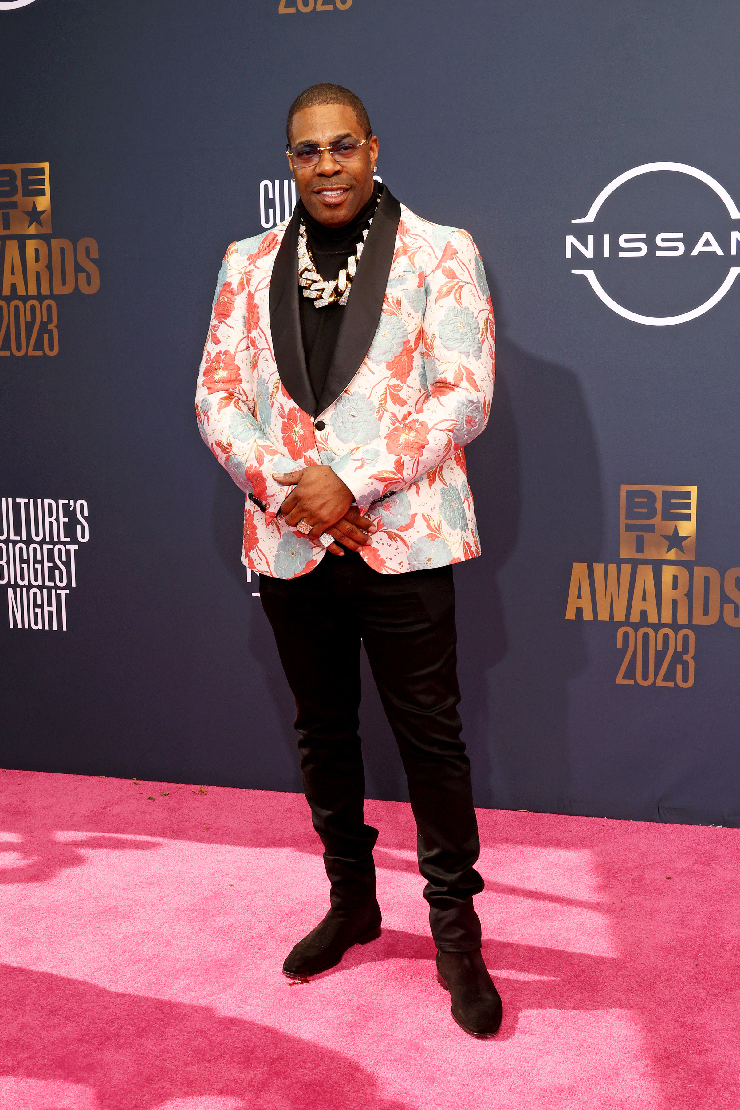 Busta on the red carpet