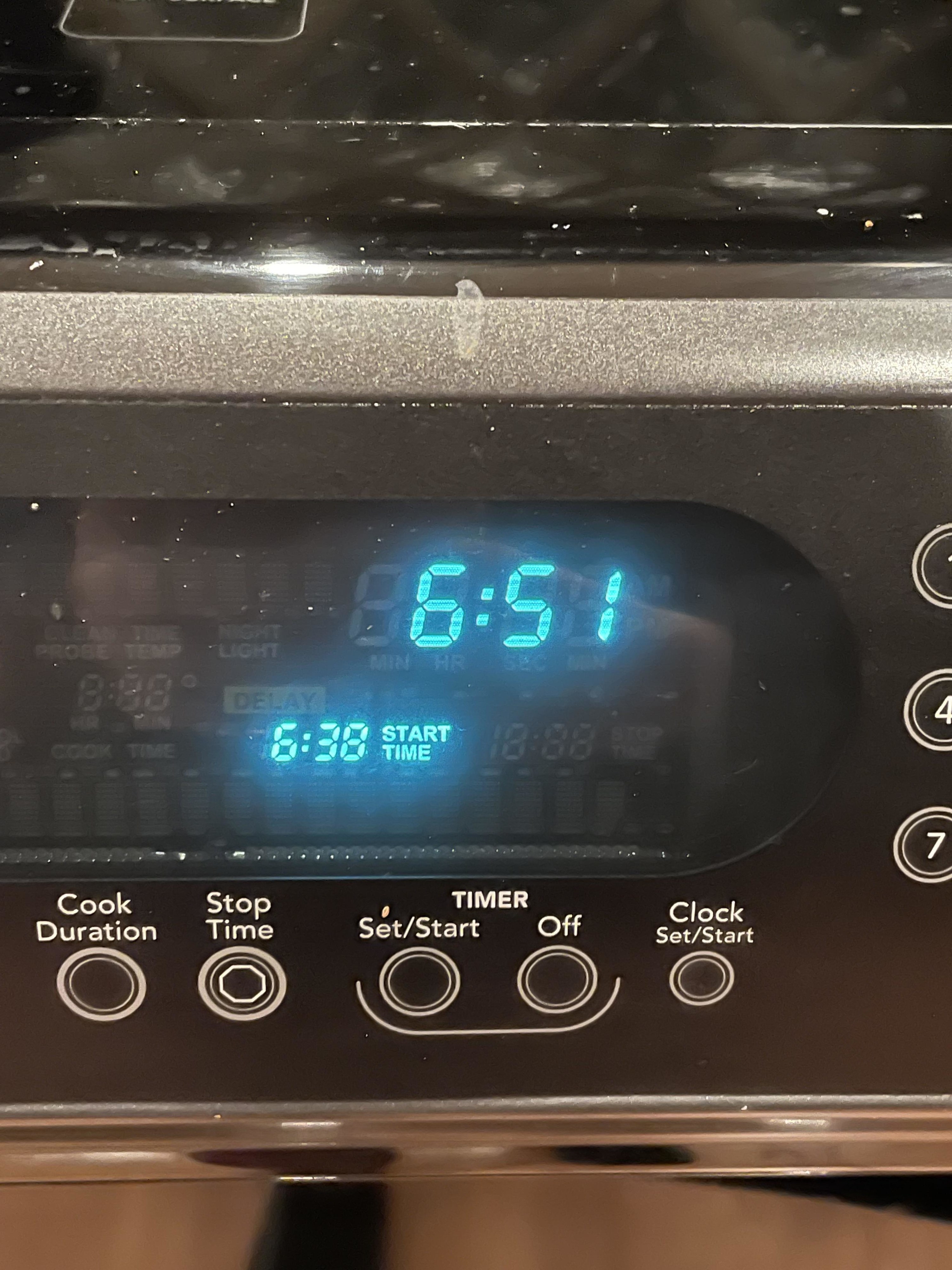 An oven that shows the start time