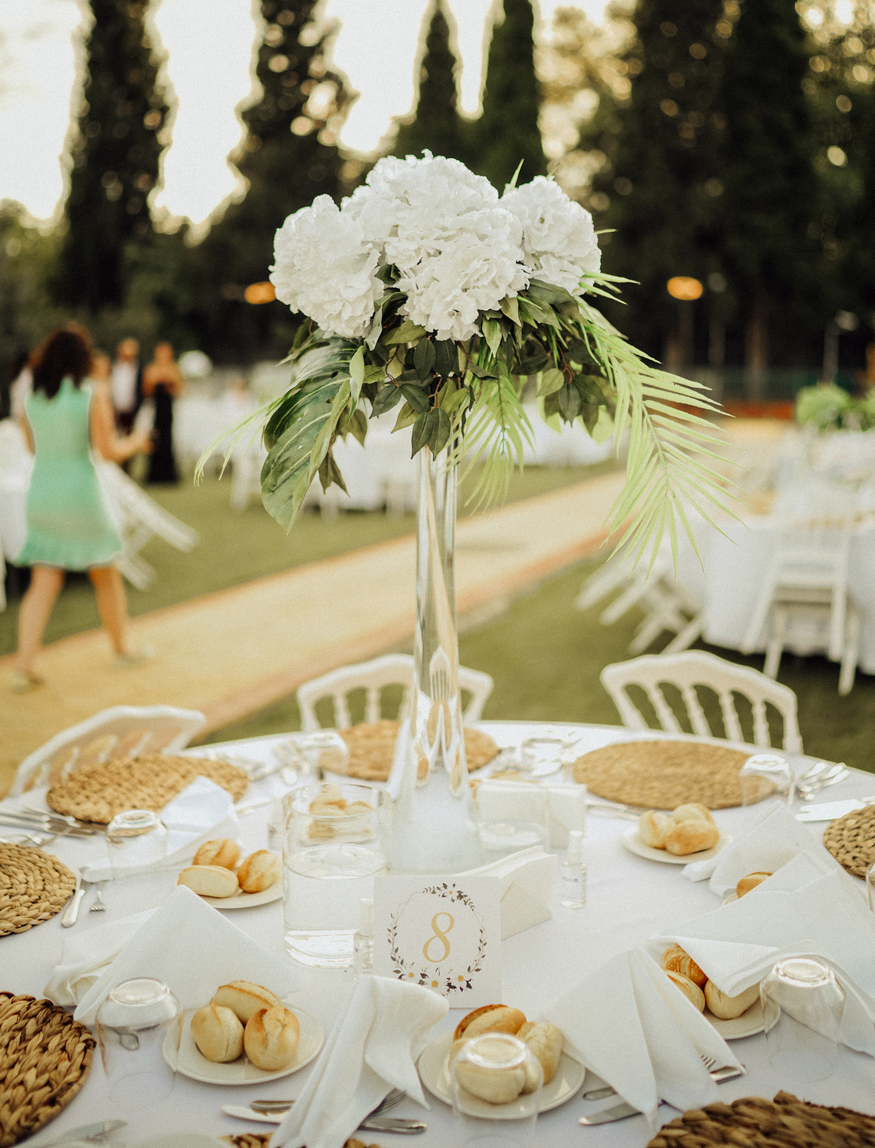 wedding table set up