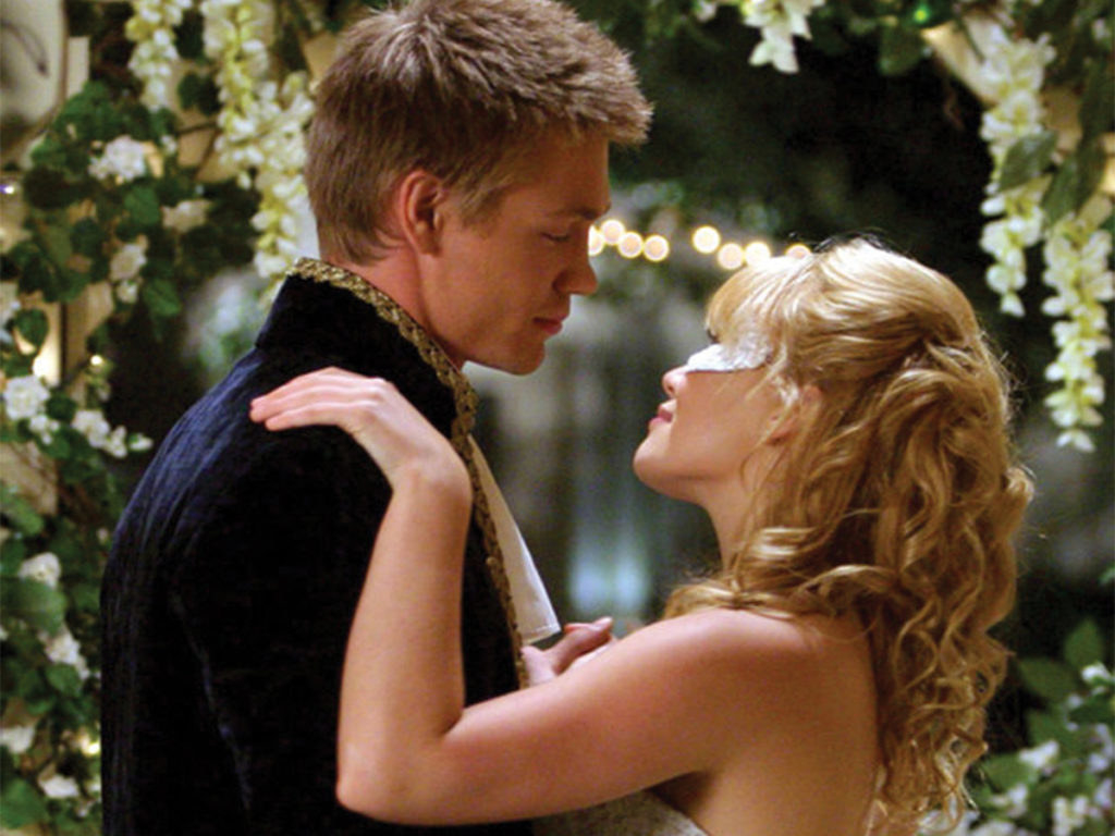 Hilary Duff and Chad Michael Murray in &quot;A Cinderella Story&quot; dance in a gazebo.