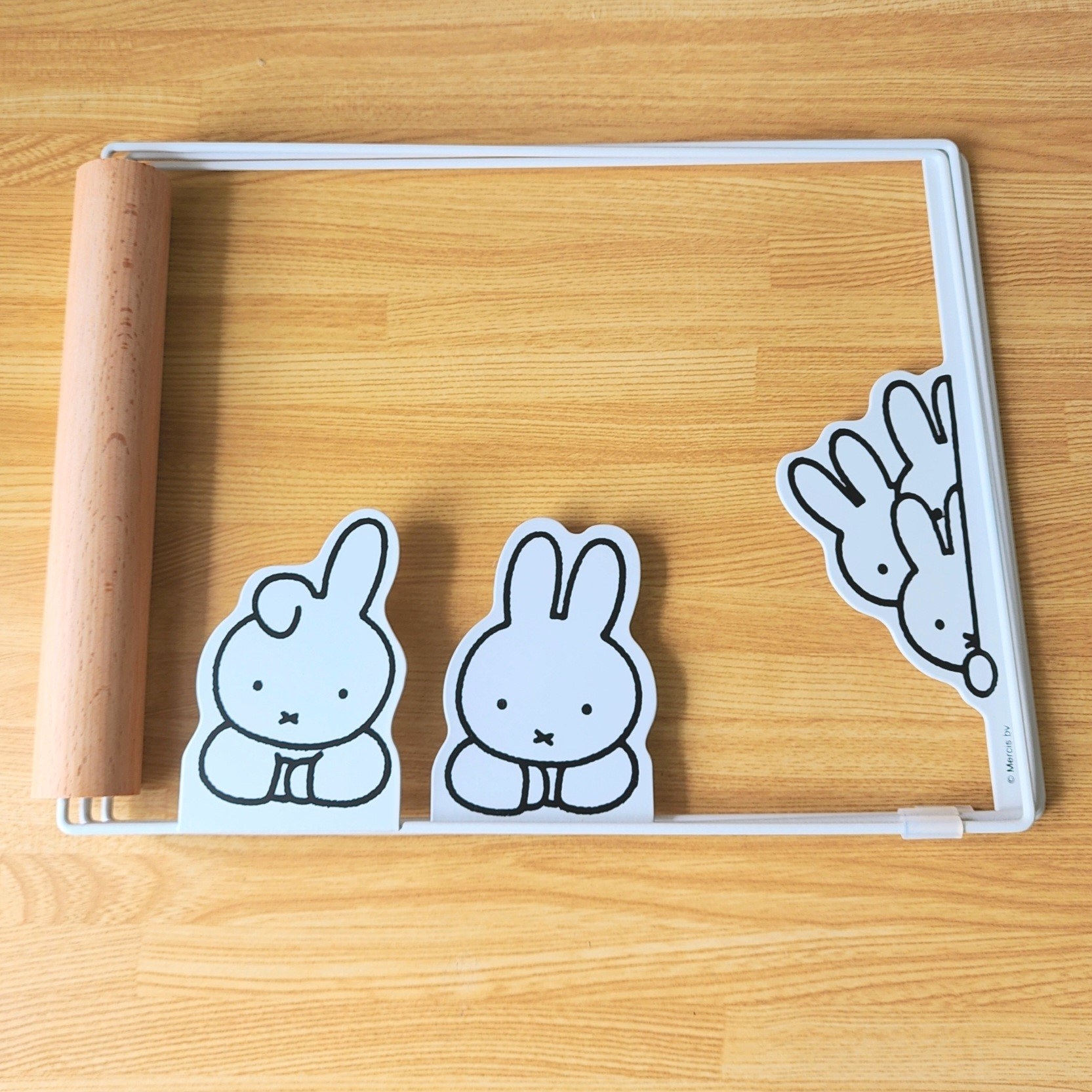 ニトリのおすすめキッチングッズ「miffy ミッフィー 布巾ハンガー」