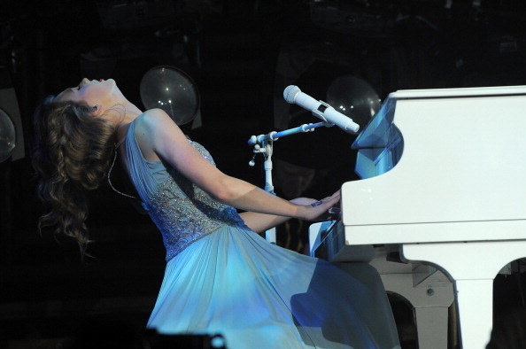 photo of Taylor Swift from the Speak Now tour