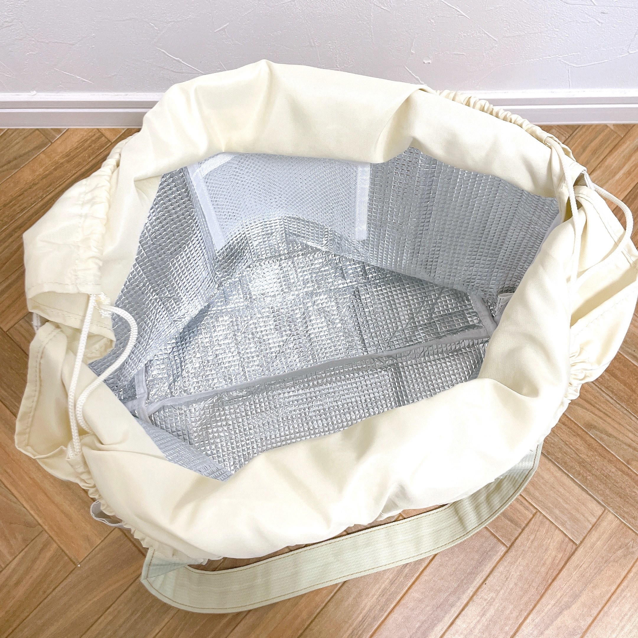 Honeys（ハニーズ）のおすすめエコバッグ「折りたたみ保冷トート」