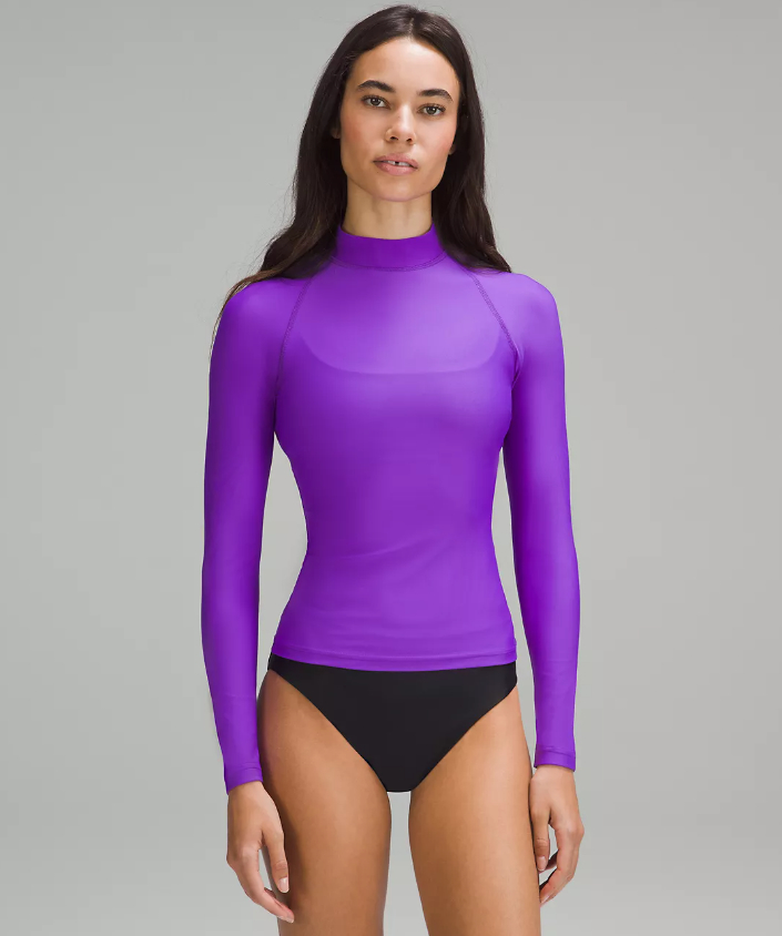 a model wearing the purple waterside shirt