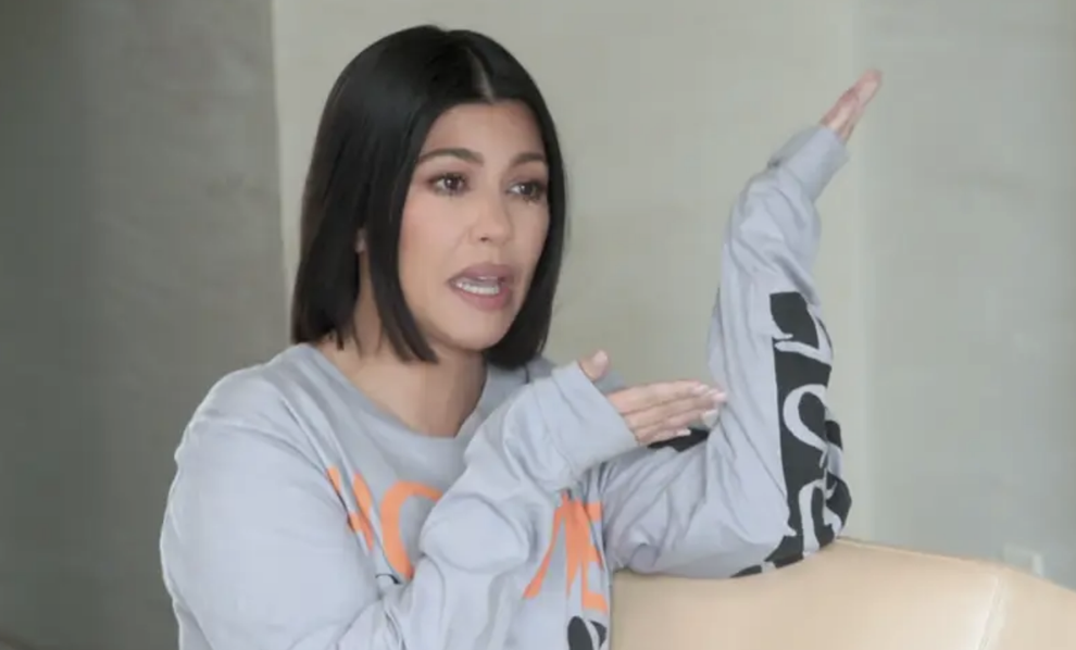 Kourtney Kardashian Calls Kim Kardashian Greedy & Intolerable