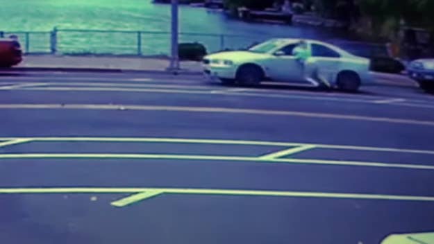 woman seen being dragged by car in robbery