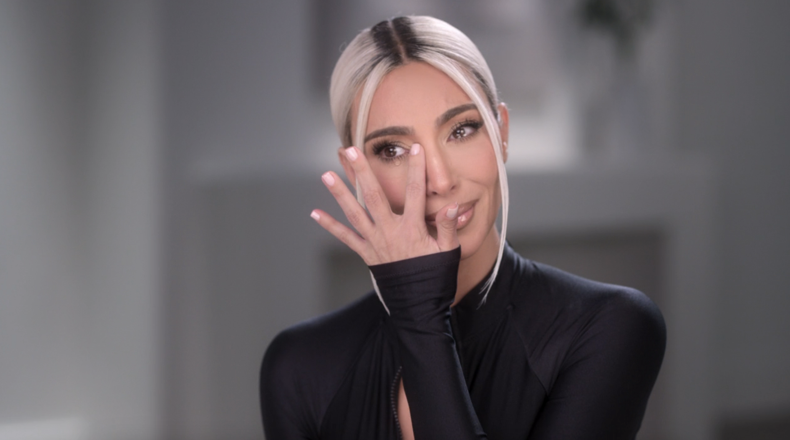 Kim Kardashian breaks down in tears talking about Kanye West