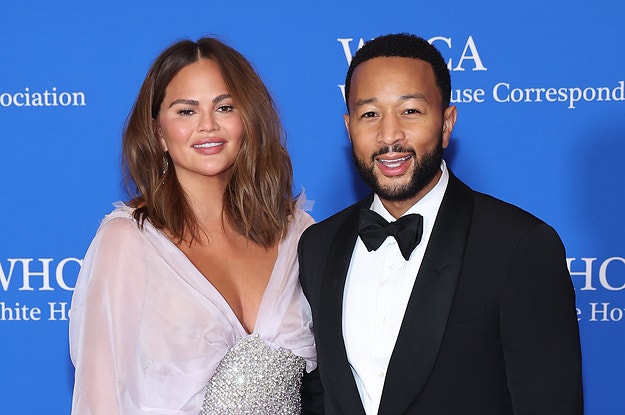 Chrissy Teigen knocks it out of the park in cute baseball outfit