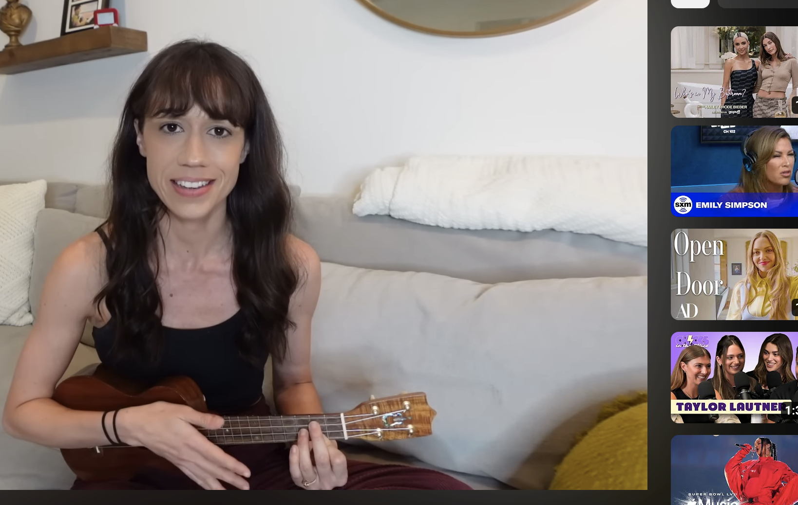 Closeup of Colleen with her ukulele