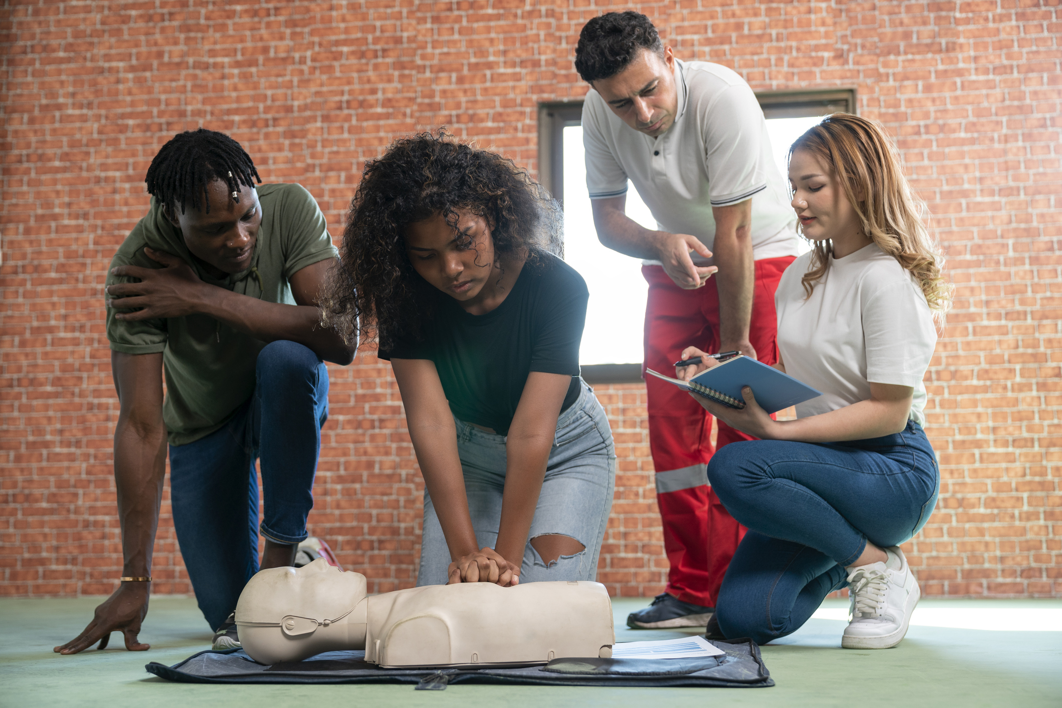 students learning cpr