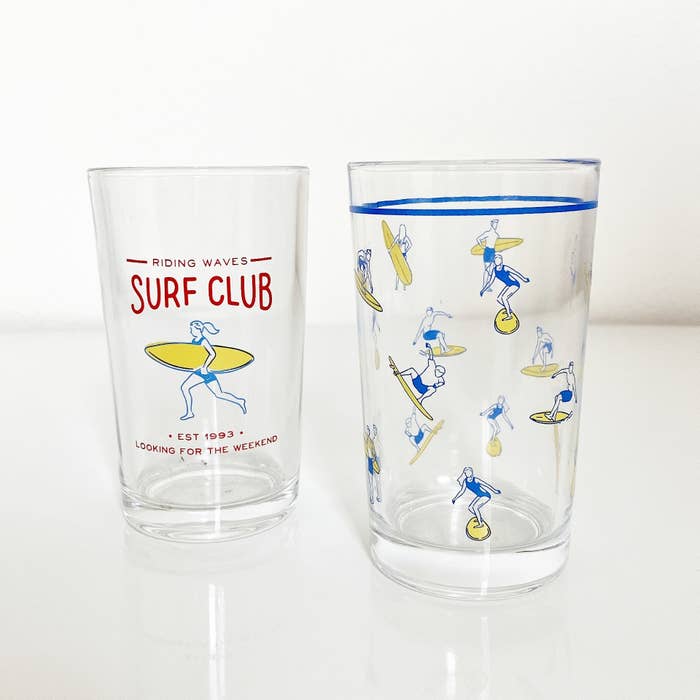 DAISO（ダイソー）のおすすめグラス「デザイングラス（サーフィン、約220ml）」