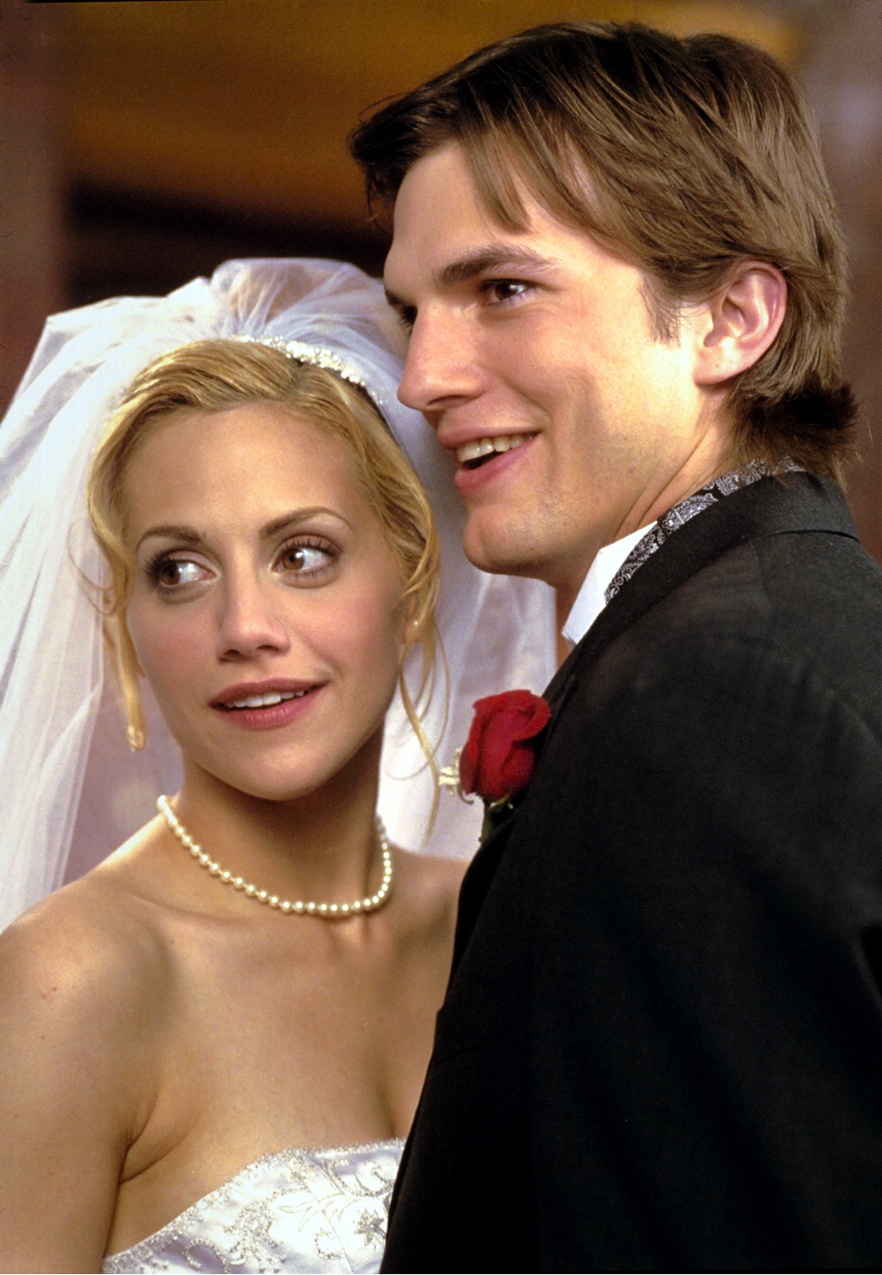 Brittany Murphy and Ashton Kutcher as husband and wife in Just Married
