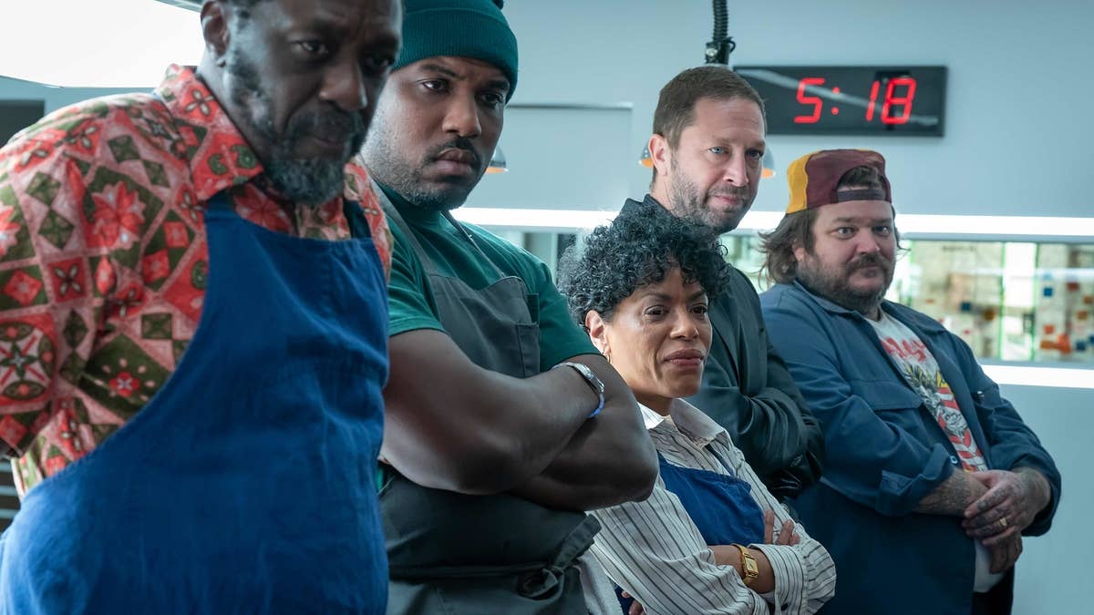 'The Bear' stars Lionel Boyce and Liza Colón-Zayas tell Complex how the focus on the back-of-house staff made Season 2 even better.