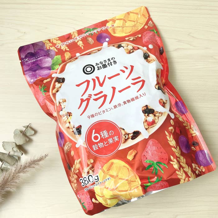 SEIYU（西友）のオススメのヘルシーフード「フルーツグラノーラ 380g」