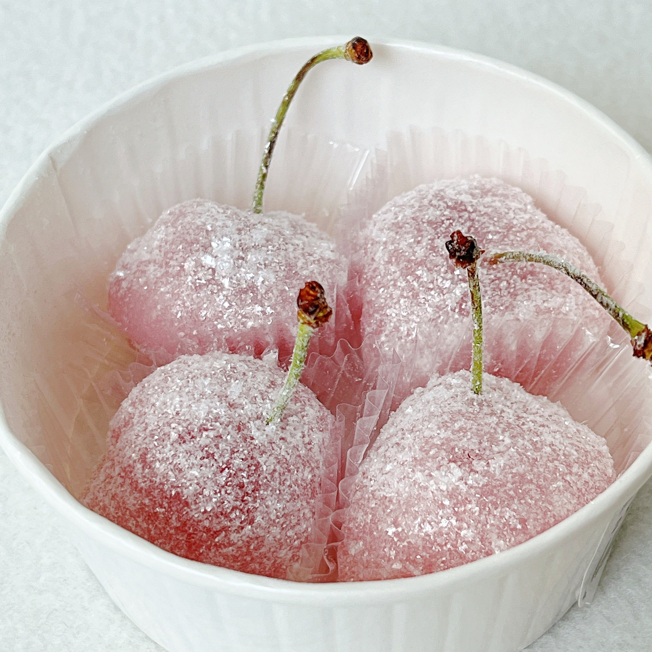 Châteraisé（シャトレーゼ）おすすめの季節限定スイーツ「さくらんぼ餅」
