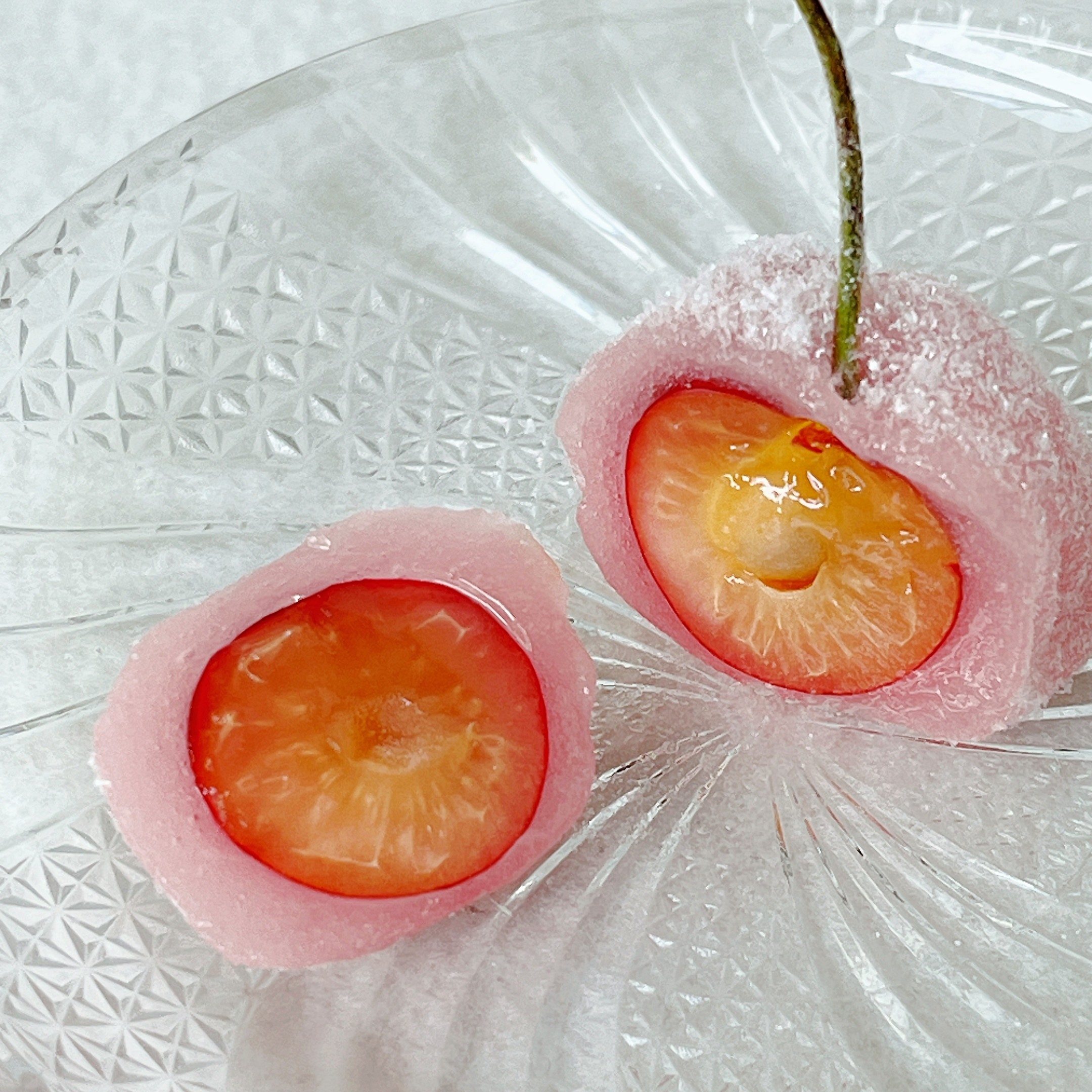 Châteraisé（シャトレーゼ）おすすめの季節限定スイーツ「さくらんぼ餅」