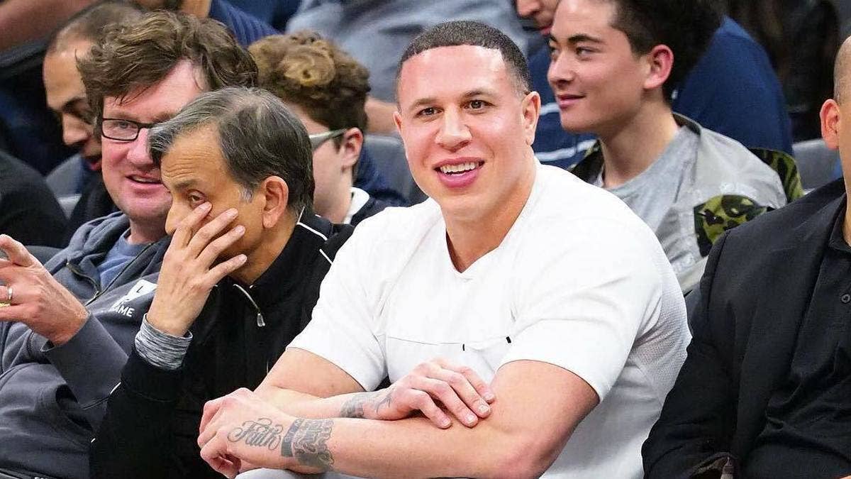 Mike Bibby revealed that he chose to sign with Jordan Brand over Puma. Click here to learn more.