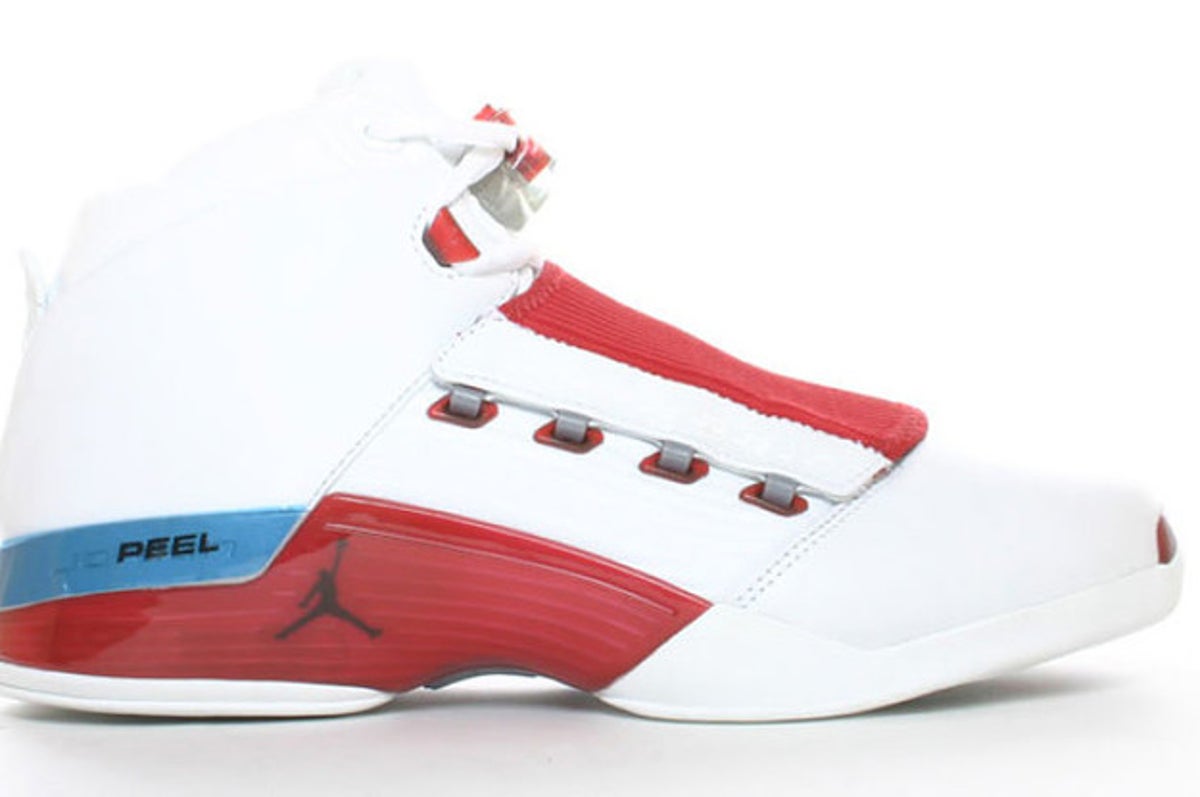 On the way to his Nike Zoom Vick 1s, Michael Vick sent Air Jordan