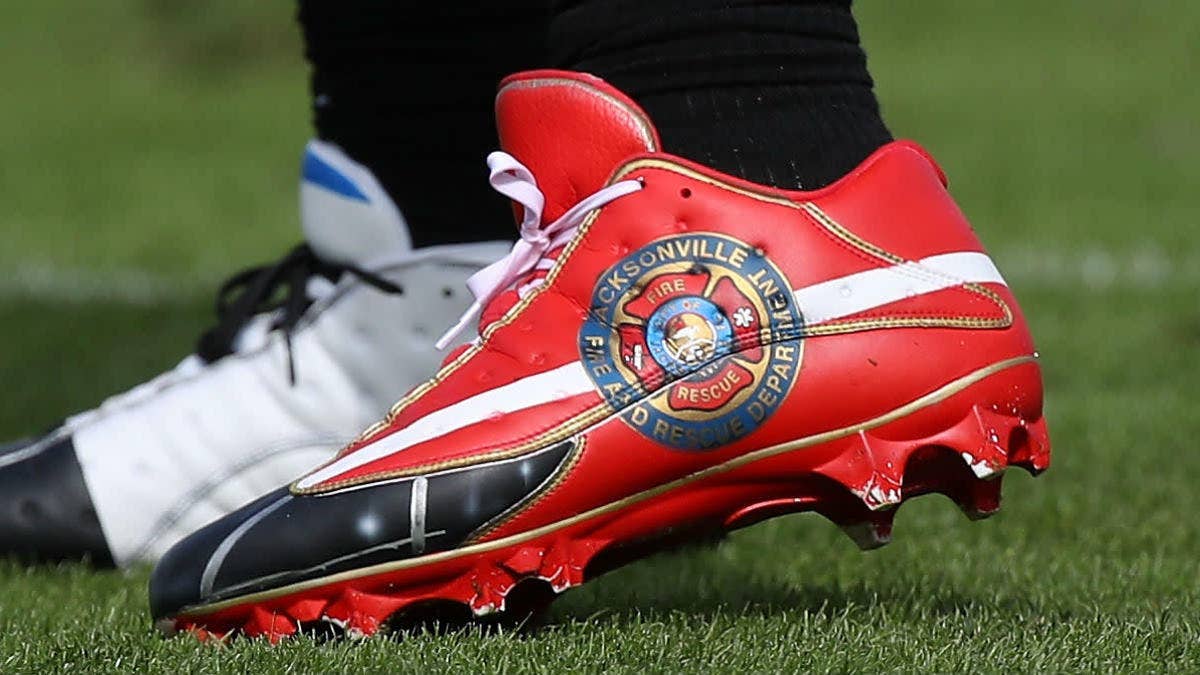 Jalen Ramsey salutes those who protect and serve with light up Air Jordan cleats.