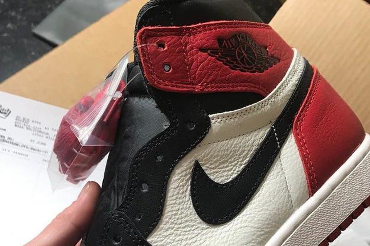 eastbay jordan sandals