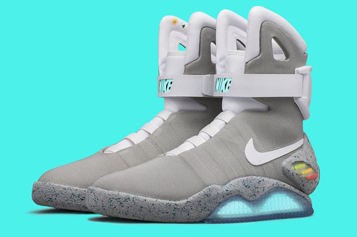 Riet opgraven helper A Pair of Nike Air Mags Sold For $52,500 at Auction | Complex