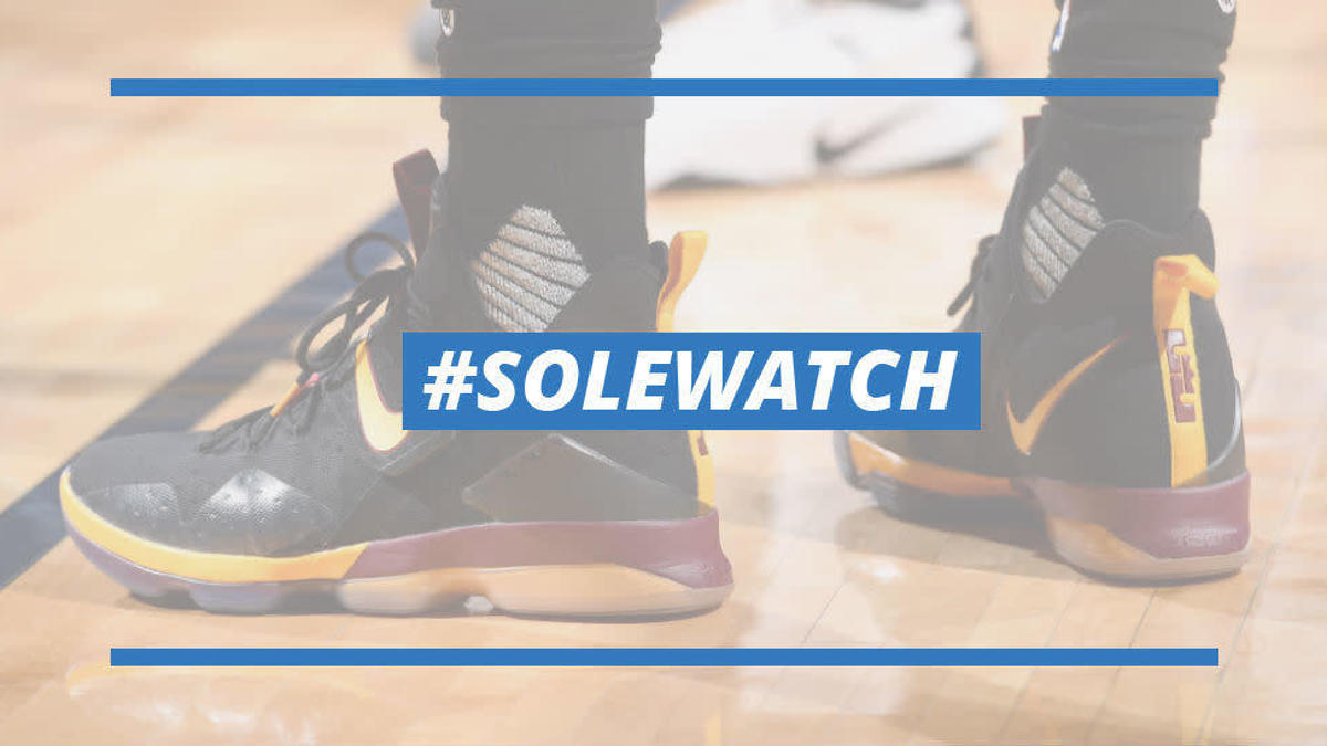 SoleWatch: LeBron James Debuts New LeBron 14 As Cavs Struggle
