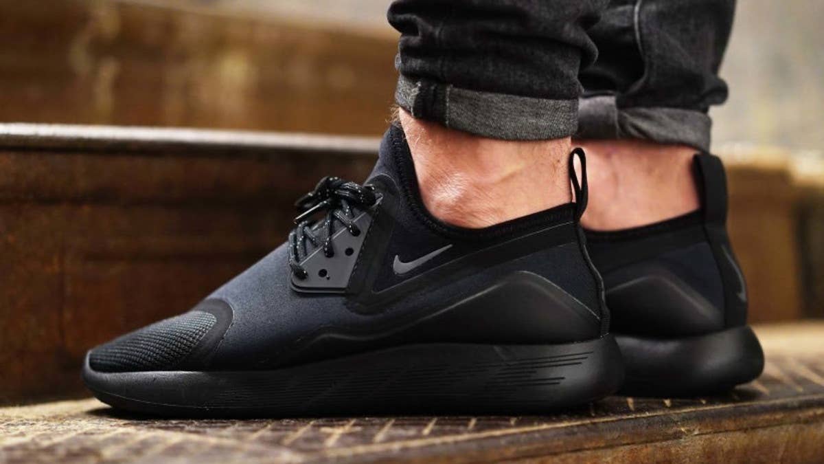 The new Nike LunarCharge sneaker dons the popular 'Triple Black' colorway.