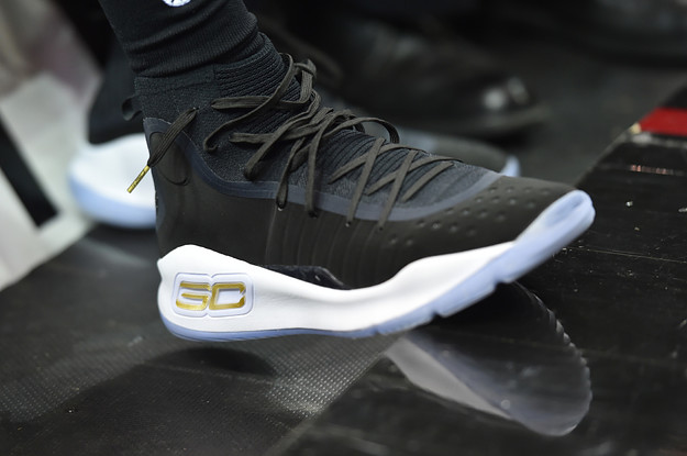 White and black outlet curry 4