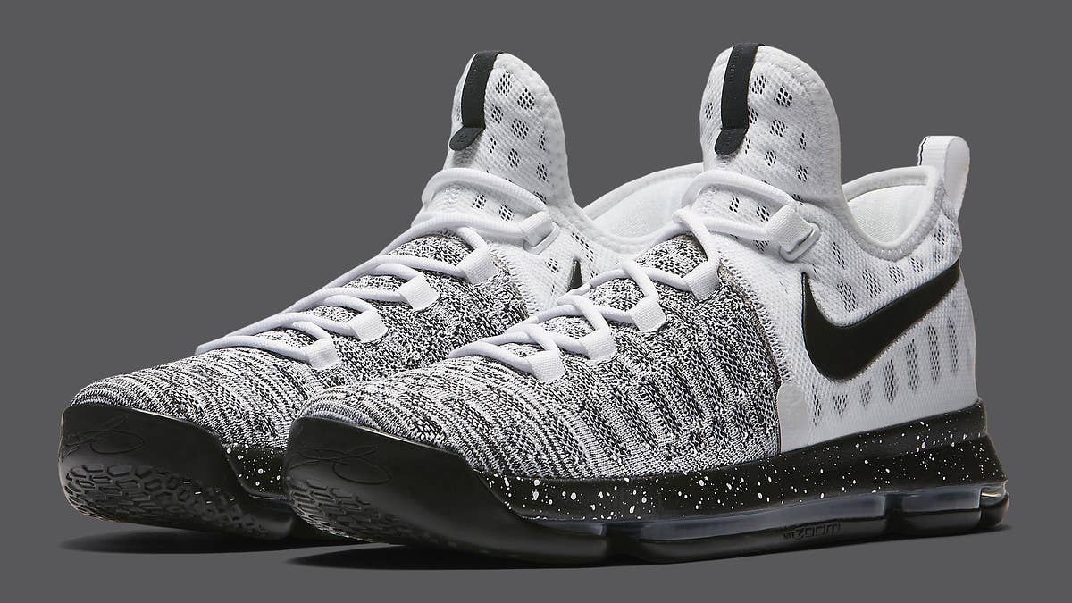 Kevin Durant's Nike KD 9 uses the popular 'Oreo' look for the Flyknit on his latest shoe.