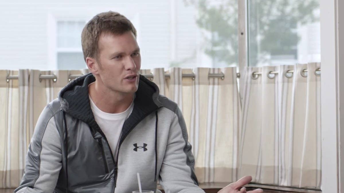 Tom Brady responds to deflategate allegations in Foot Locker's Week of Greatness ad.