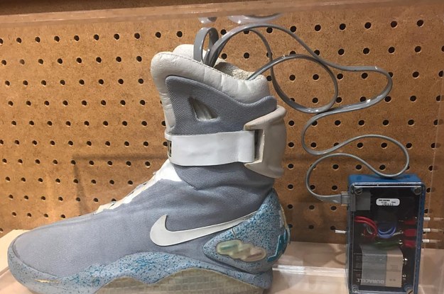 Nike air clearance mag swoosh kit