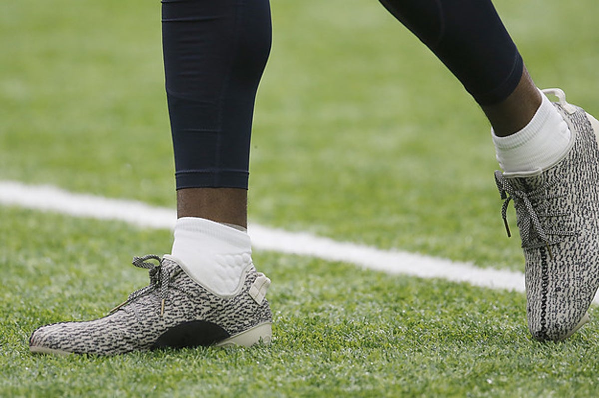 SoleWatch: DeAndre Hopkins Is Actually Playing in His Yeezy Cleats