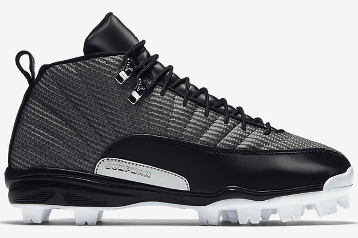 MLB Kicks: Pink Air Jordan 12 cleats highlights baseball's