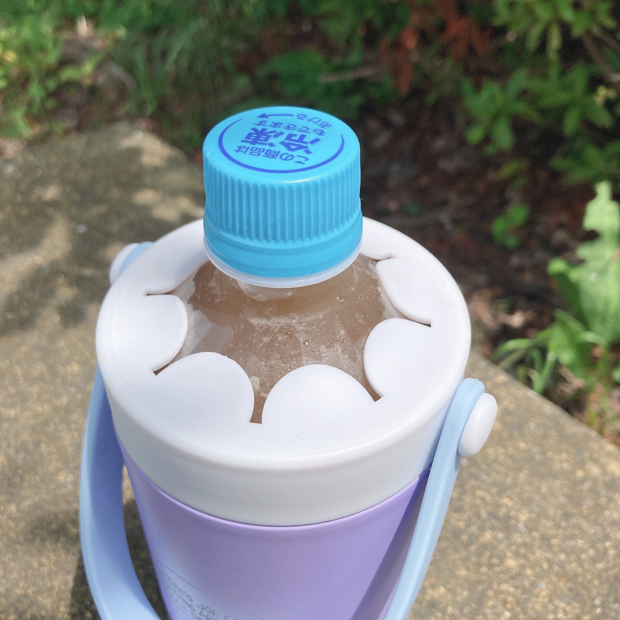 PLAZA(プラザ)のオススメの便利グッズ「スヌーピー PEANUTS ステンレス ペットボトルホルダー」